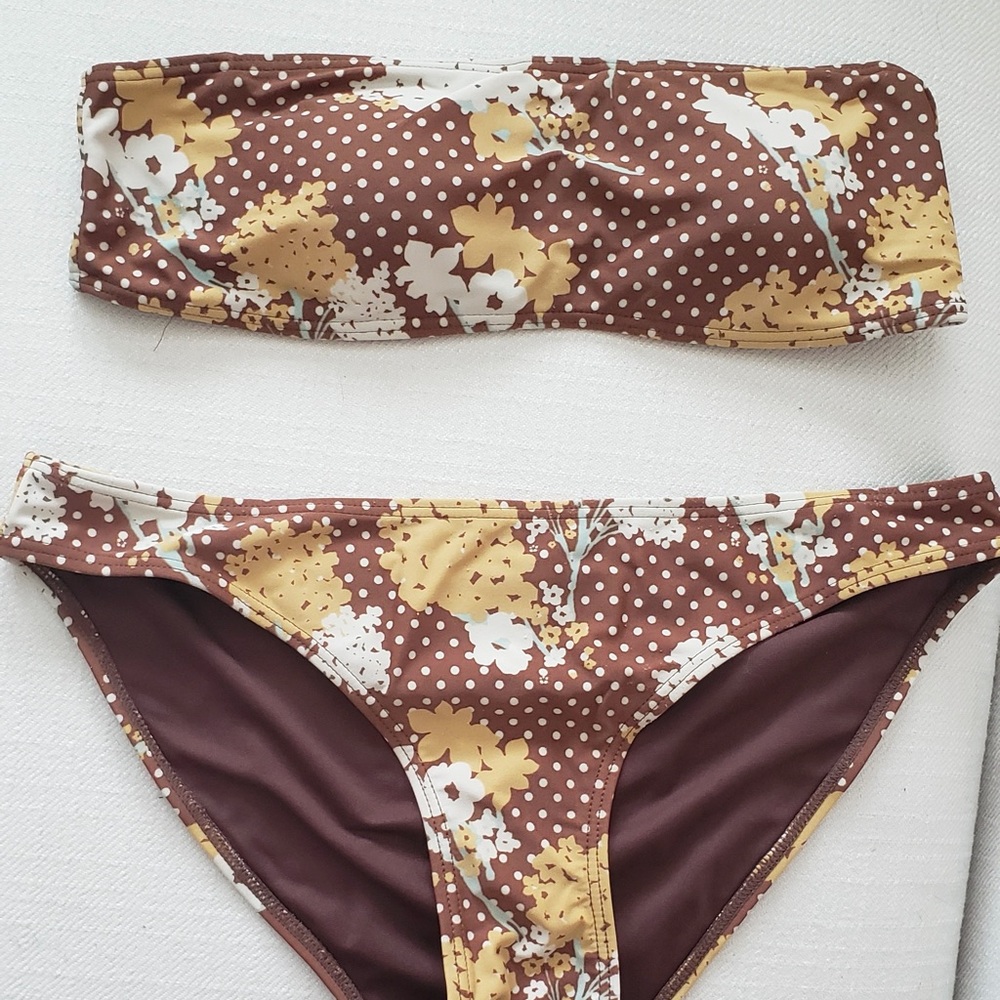 SOLD!!! Fossil Brown Floral Polka Dot Bikini Set Women’s Medium
